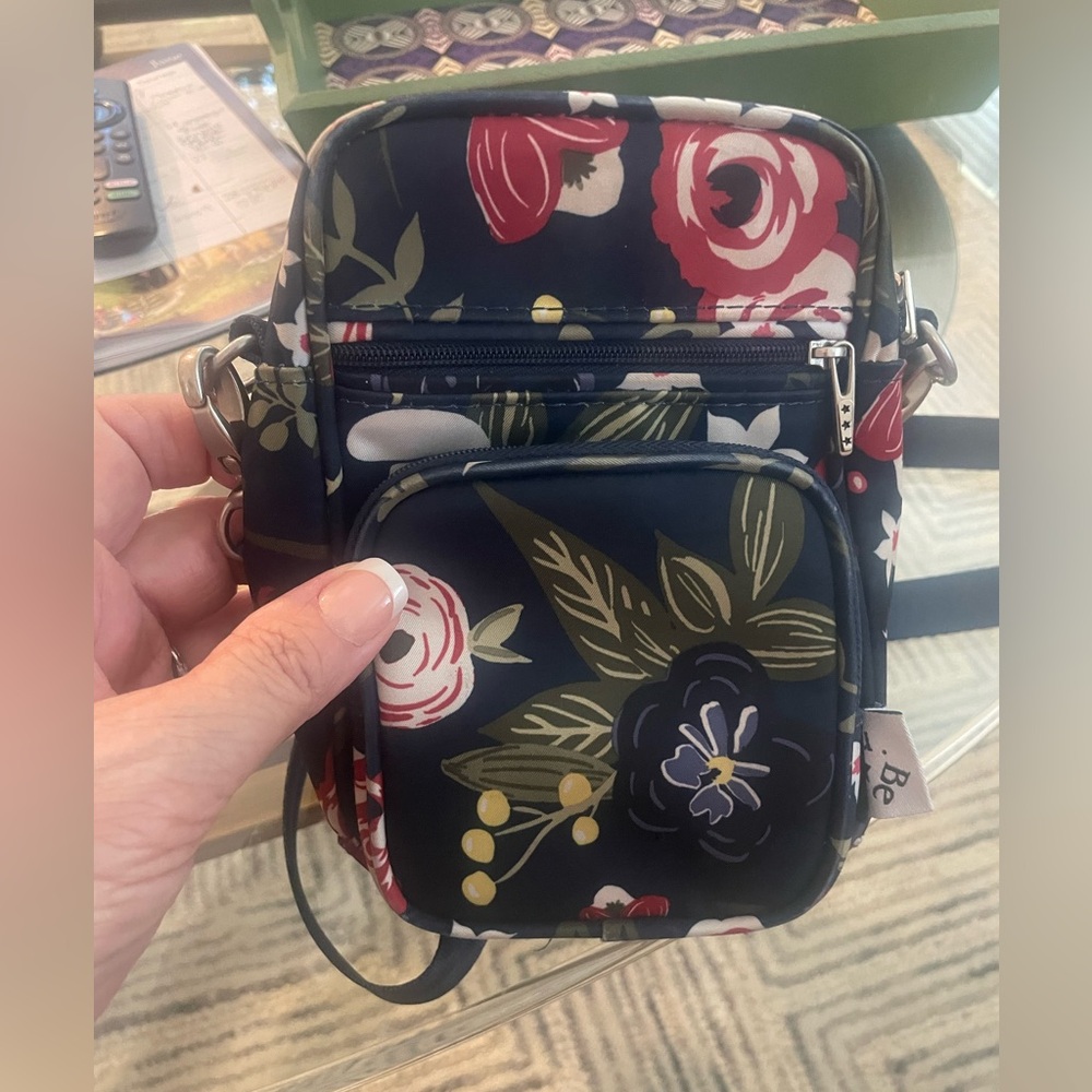 JU-JU-BE Midnight Posy Limited Edition crossbody bag. EUC